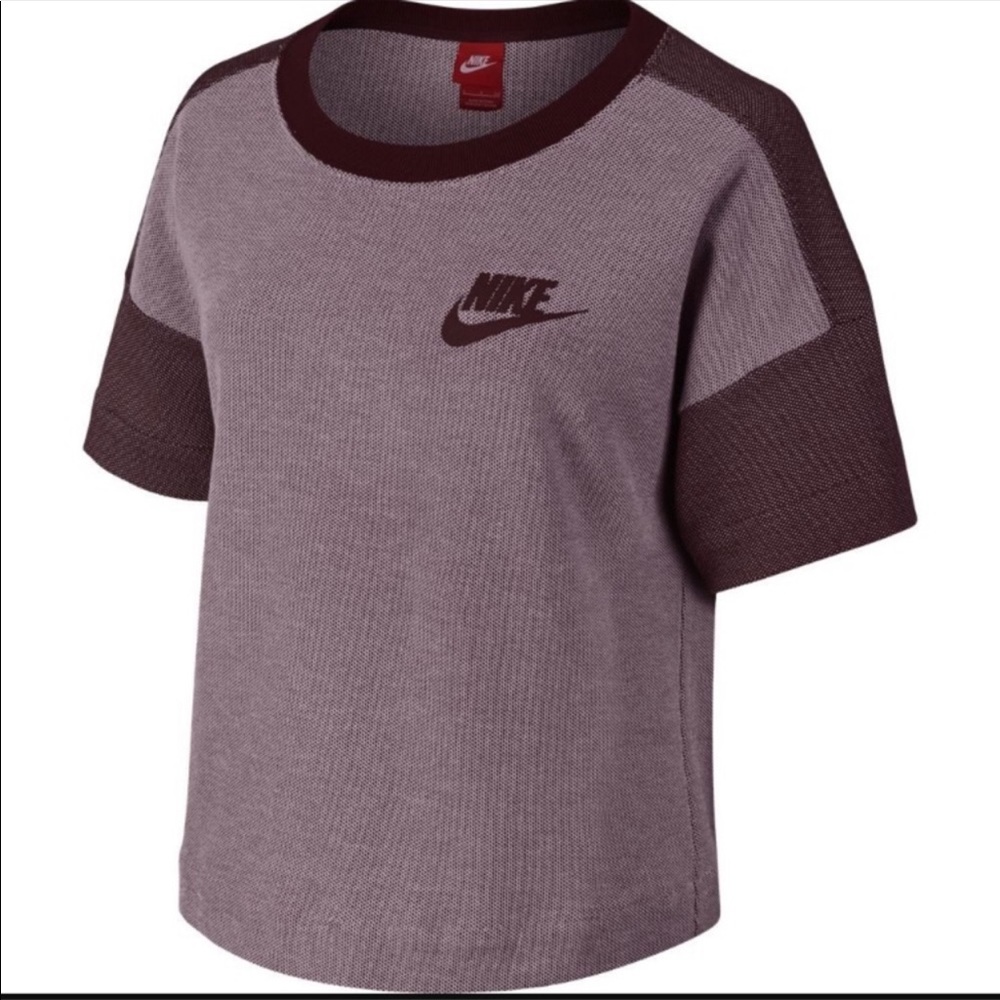 Nike Short Sleeve Top